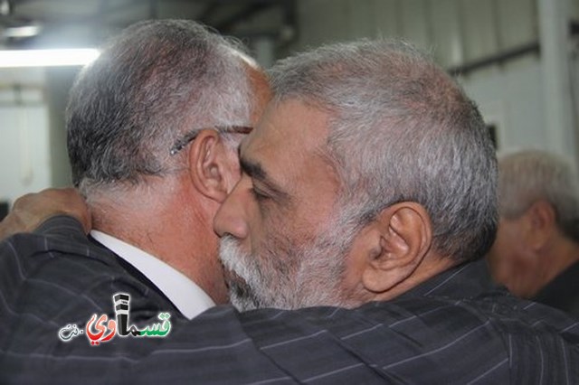 الطيبة: وفد من لجنة المتابعة في زيارة تهنئة للمحامي شعاع منصور